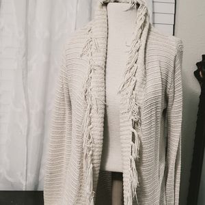 Olive & Oak poncho / sweater